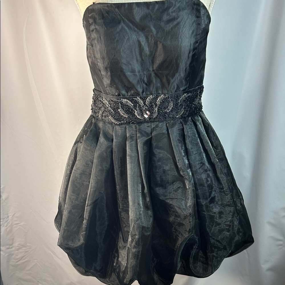 Elegant Black Strapless Dress with Beaded Waist Size XL